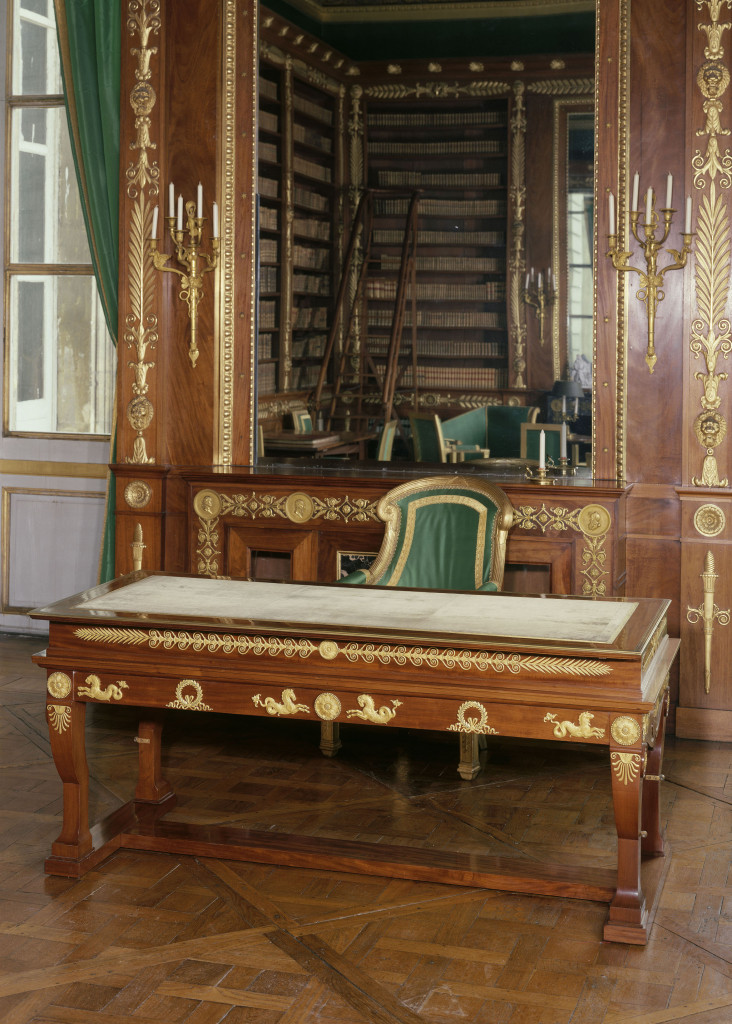 François-Honoré-Georges Jacob-Desmalter Biurko mechaniczne 1808 mahoń brąz złocony aksamit Compiègne Musée national du palais