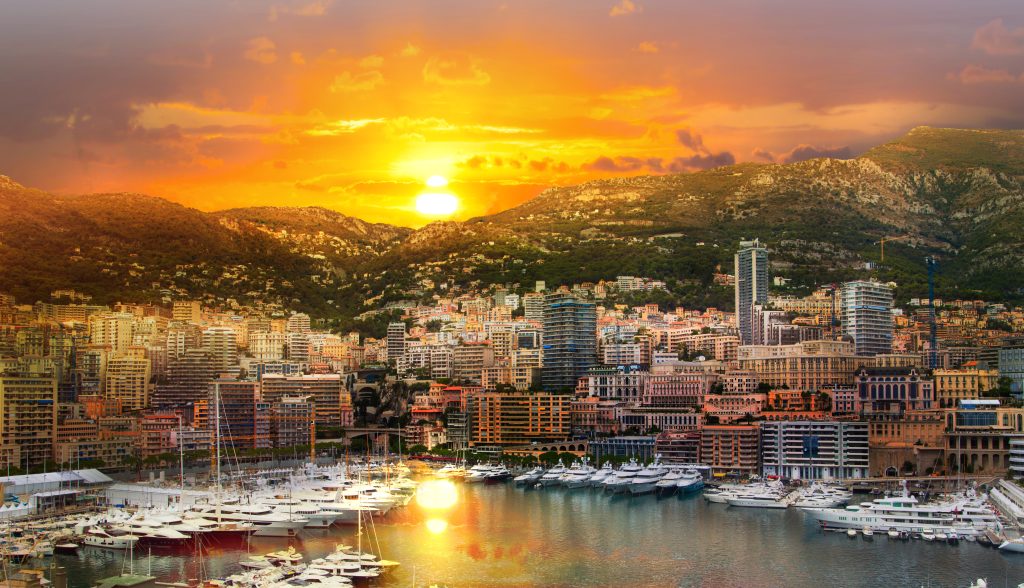 Monaco zachód słońca