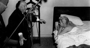 Alfred Hitchcock i Kim Novak na planie filmu Zawrót głowy (1958)