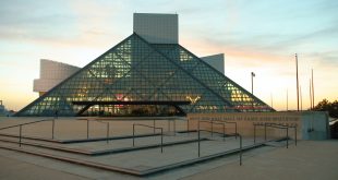 Rock and roll hall of fame-sunset