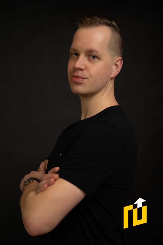 Właściciel Agencji Social Media Rise Up Grzegorz Maksel