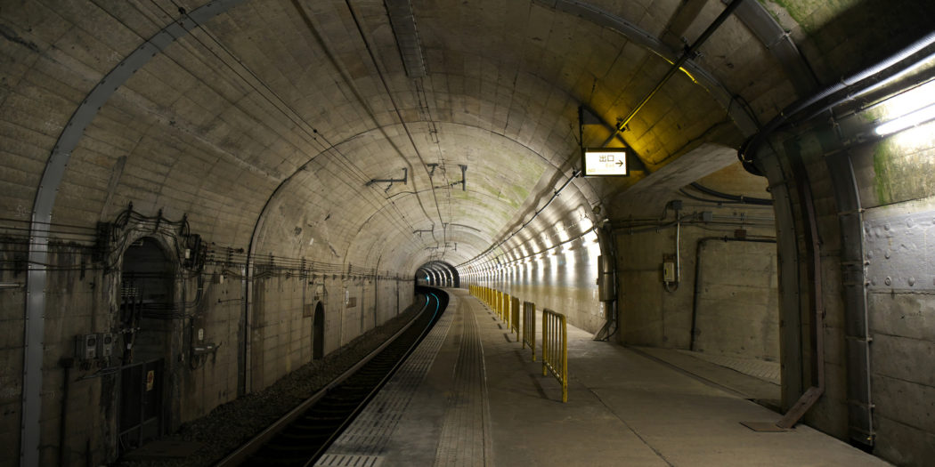 Robert J. Szmidt, Riese