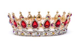 biżuteria królowej Elżbiety