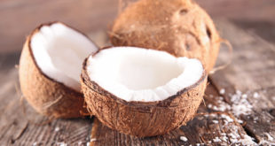 Olej kokosowy pielęgnuje skórę, meble i dba o zdrowie