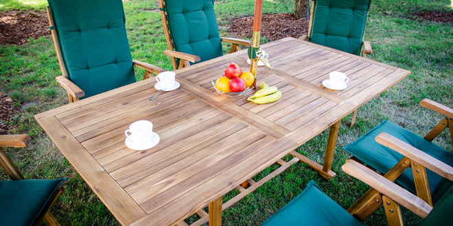 Eleganckie drewniane meble ogrodowe