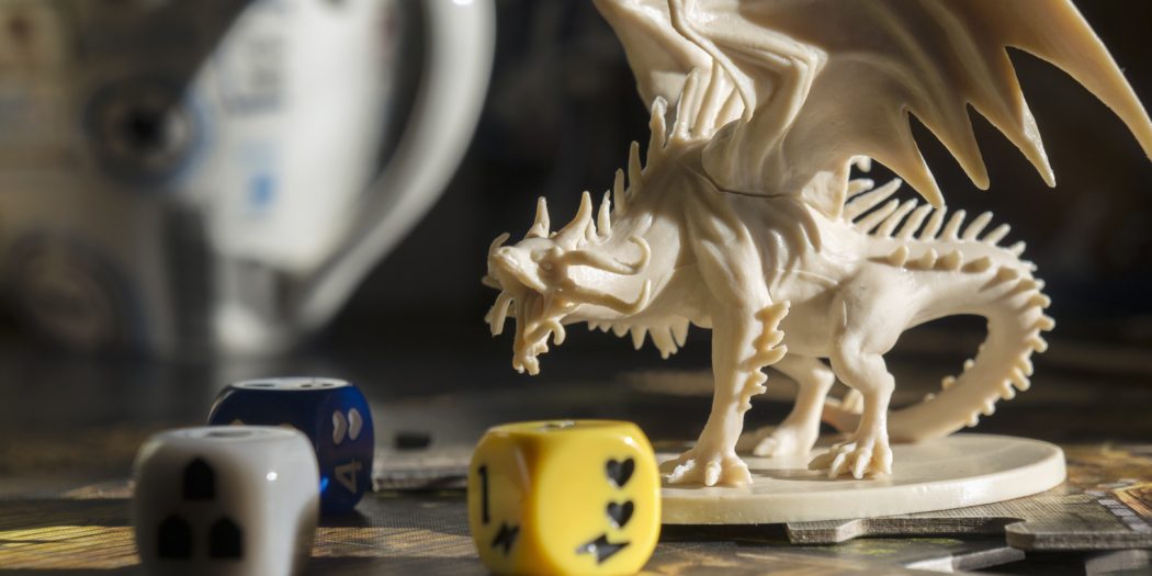 gra RPG figurka smoka