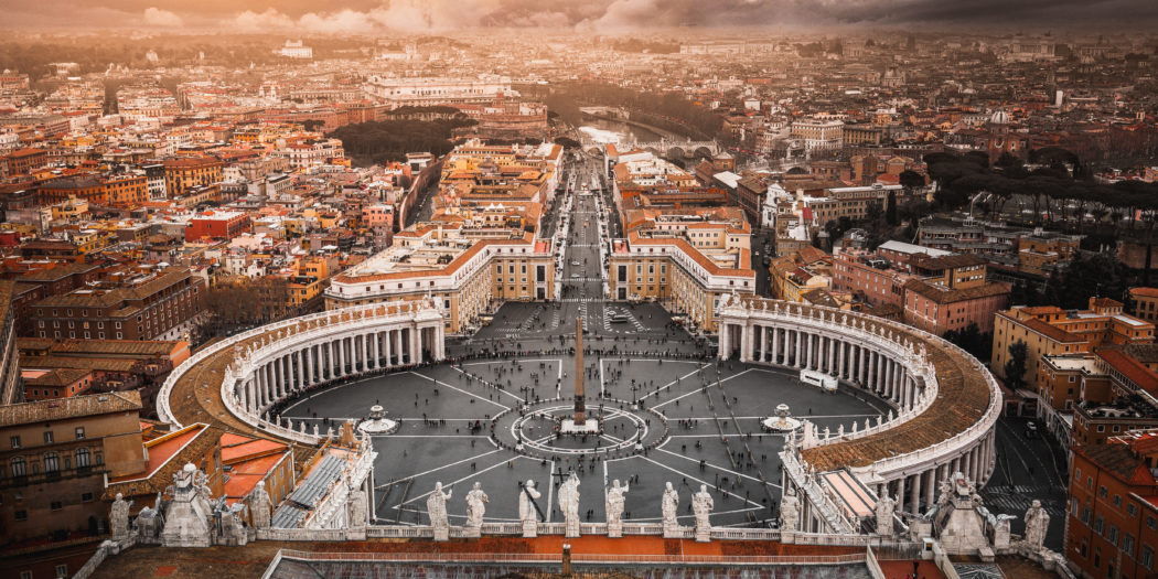 Plac świętego Piotra w Rzymie, Watykanie