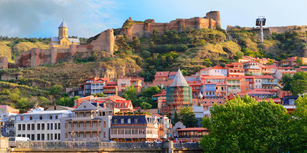Tibilisi - Stare Miasto z zamkiem Narikala