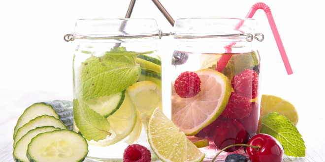 Zamiast wody smakowej woda z owocami